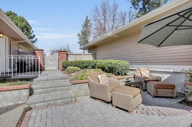 731 E Inverness Ln, Spokane, WA 99223