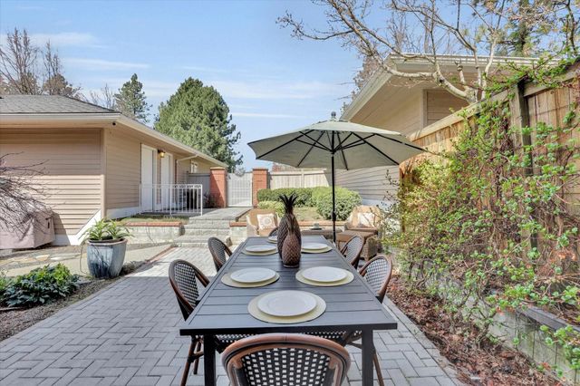 731 E Inverness Ln, Spokane, WA 99223