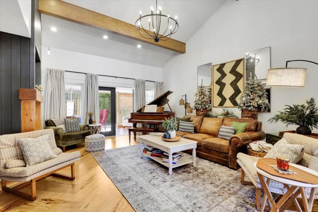 731 E Inverness Ln, Spokane, WA 99223