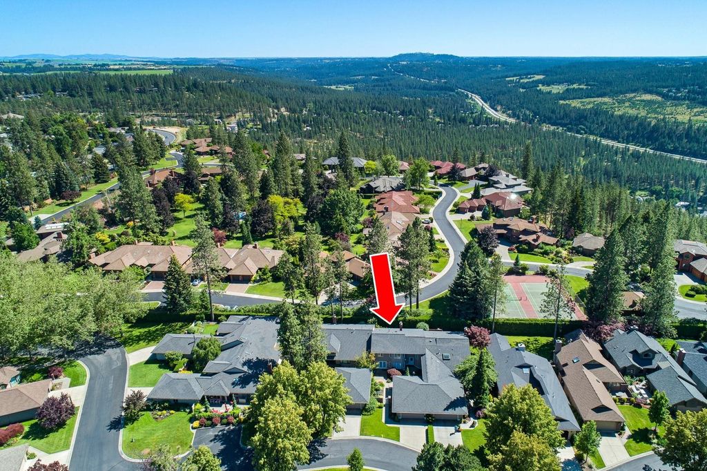 731 E Inverness Ln, Spokane, WA 99223