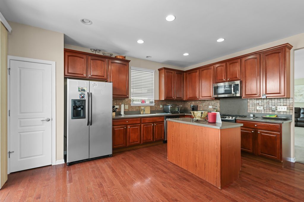 3114 Comstock Court, Mundelein, IL 60060 — photo 4