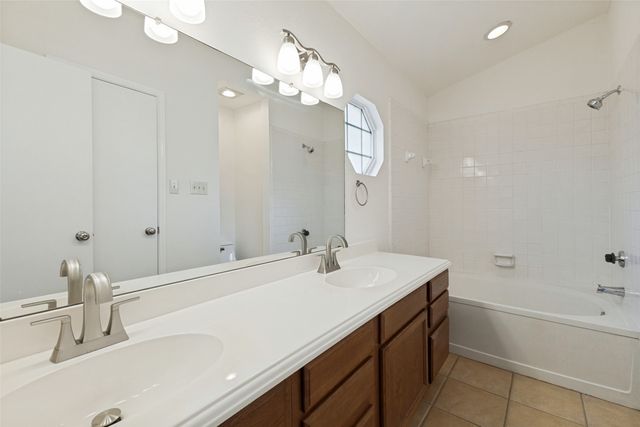 512 Sims Drive, Cedar Hill, TX 75104