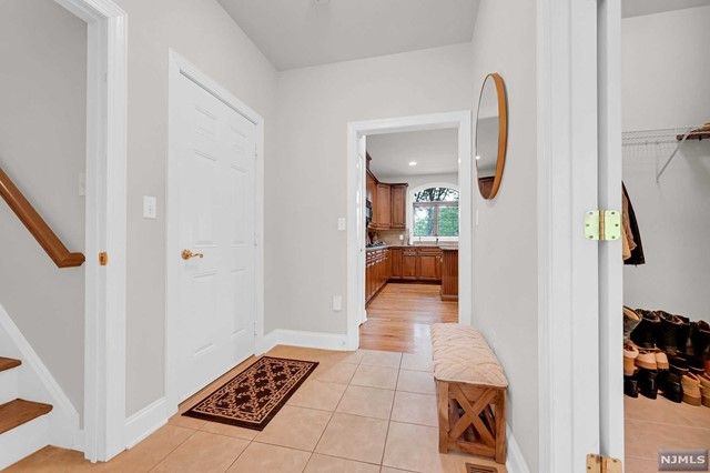 34 Chimney Ridge Trail, West Milford, NJ 07480