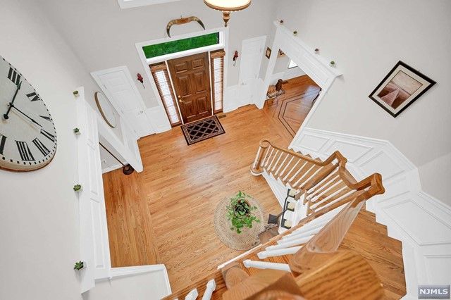 34 Chimney Ridge Trail, West Milford, NJ 07480