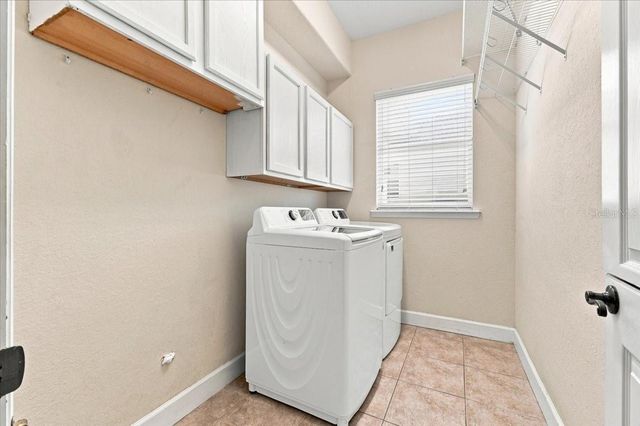 230 LAKE ARIETTA COURT, Auburndale, FL 33823