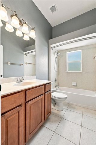 230 LAKE ARIETTA COURT, Auburndale, FL 33823