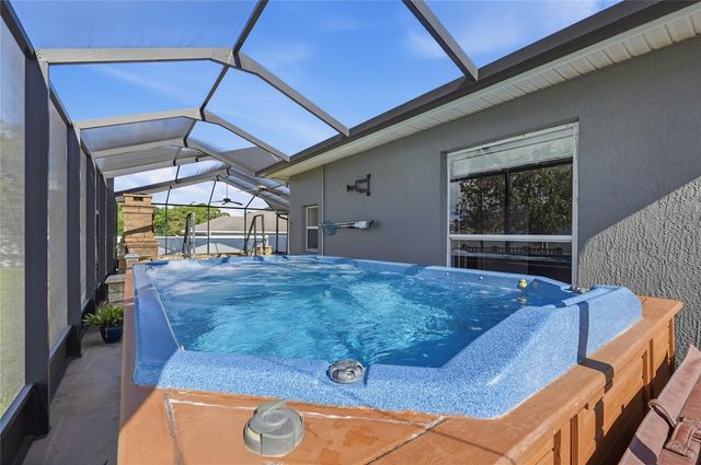 230 LAKE ARIETTA COURT, Auburndale, FL 33823