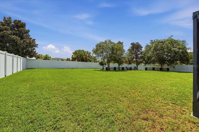 230 LAKE ARIETTA COURT, Auburndale, FL 33823