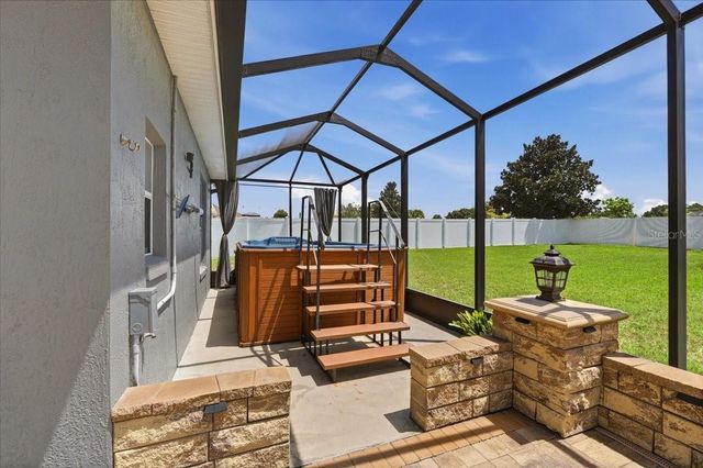 230 LAKE ARIETTA COURT, Auburndale, FL 33823