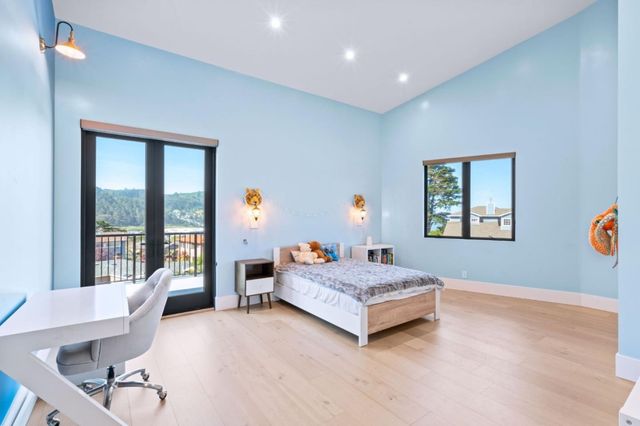 1016 Escalero Avenue, Pacifica, CA 94044