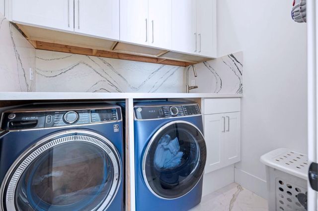 1016 Escalero Avenue, Pacifica, CA 94044