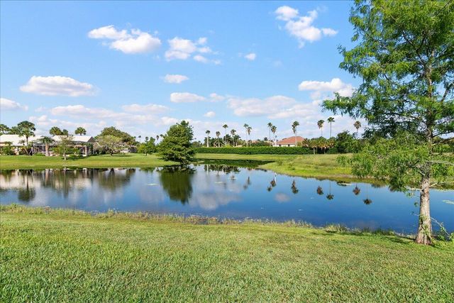 2447 Country Golf Drive, Wellington, FL 33414