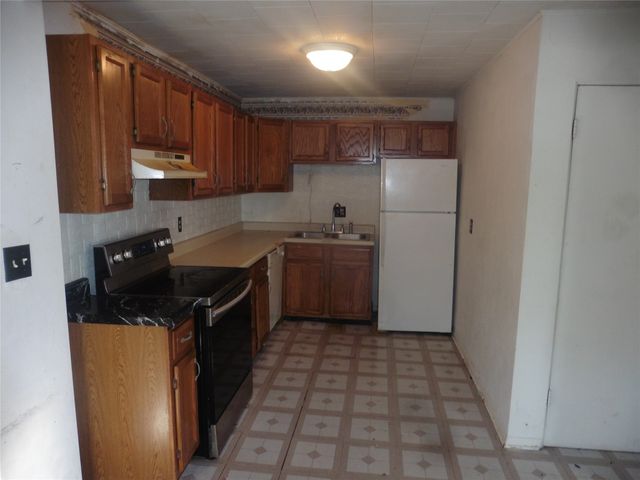 7400 SW 12th Street, Des Moines, IA 50315