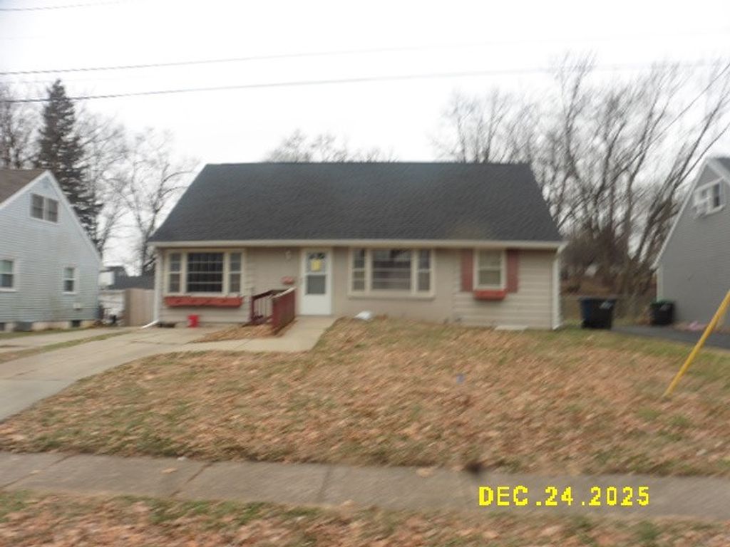 7400 SW 12th Street, Des Moines, IA 50315