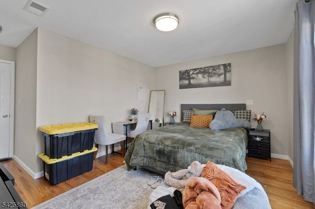 12 Rome St, Newark City, NJ 07105