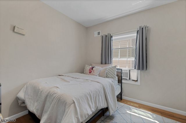 12 Rome St, Newark City, NJ 07105