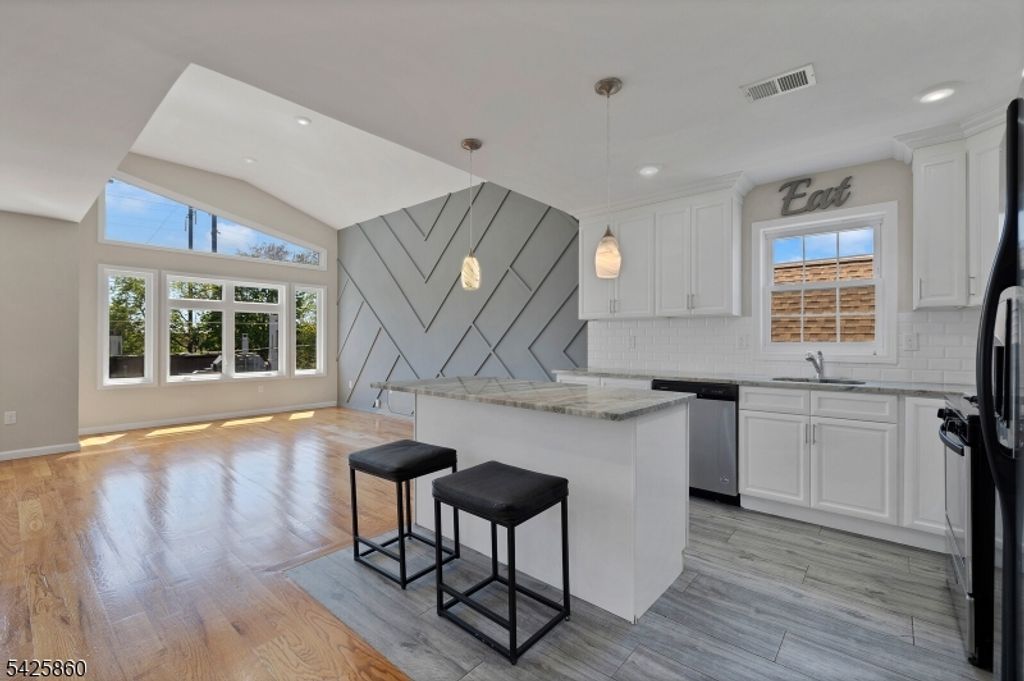 12 Rome St, Newark City, NJ 07105