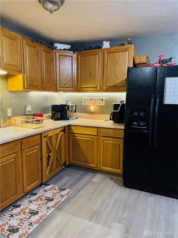 3114 Columbus Avenue, Springfield, OH 45503