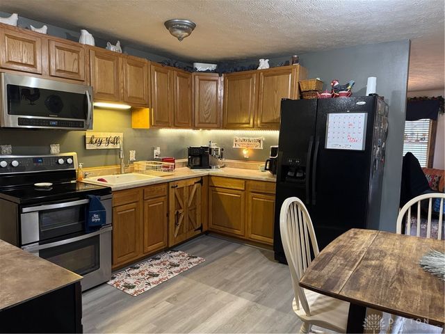 3114 Columbus Avenue, Springfield, OH 45503