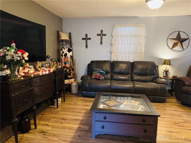 3114 Columbus Avenue, Springfield, OH 45503