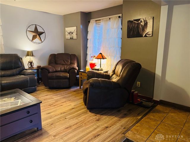 3114 Columbus Avenue, Springfield, OH 45503