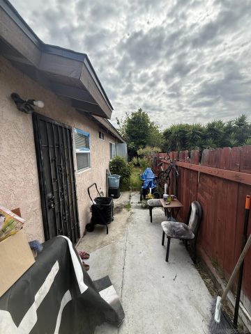 3103-3105 Central, San Diego, CA 92105