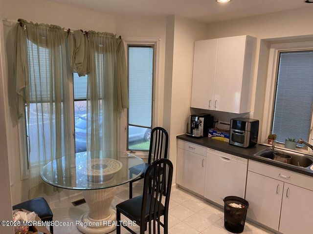 38 Boca Del Mar Court, Holmdel, NJ 07733