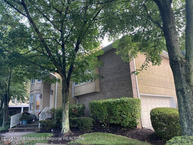 38 Boca Del Mar Court, Holmdel, NJ 07733