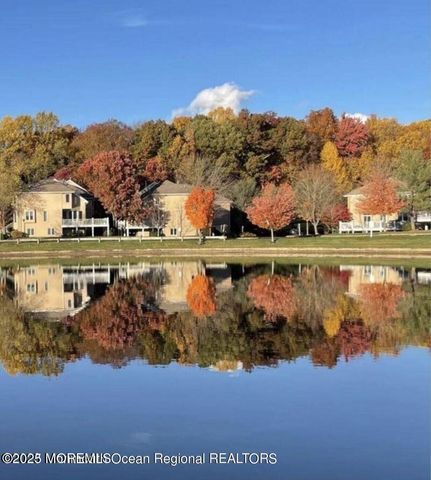 38 Boca Del Mar Court, Holmdel, NJ 07733