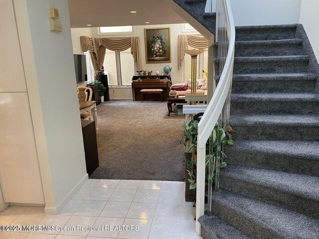 38 Boca Del Mar Court, Holmdel, NJ 07733