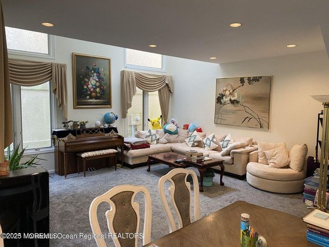 38 Boca Del Mar Court, Holmdel, NJ 07733