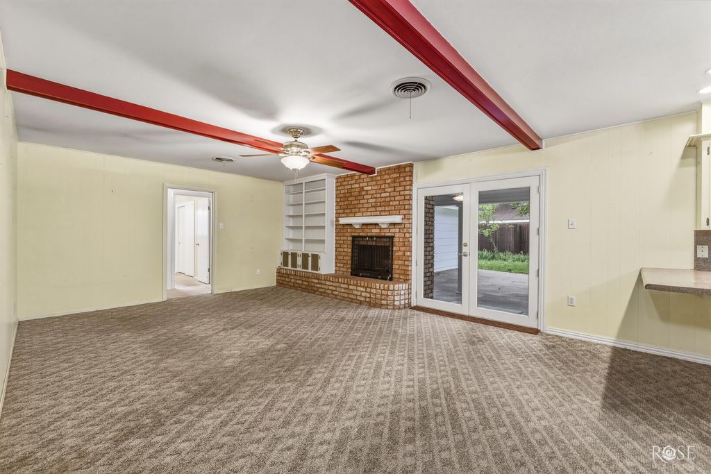 Image 10 of property listing at 2801 Oak Forest Drive, San Angelo, TX 76904