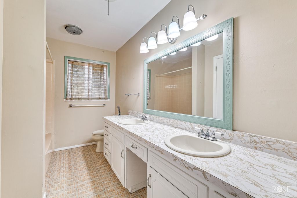 Image 22 of property listing at 2801 Oak Forest Drive, San Angelo, TX 76904