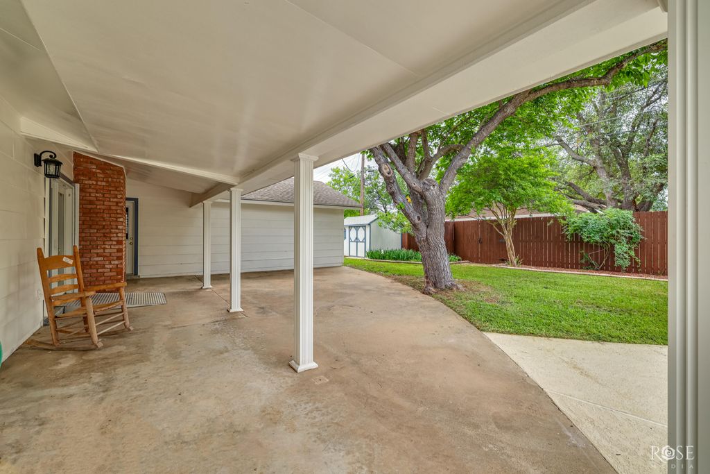 Image 27 of property listing at 2801 Oak Forest Drive, San Angelo, TX 76904