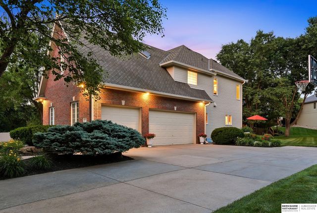3855 S 177th Avenue, Omaha, NE 68130
