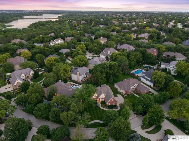 3855 S 177th Avenue, Omaha, NE 68130