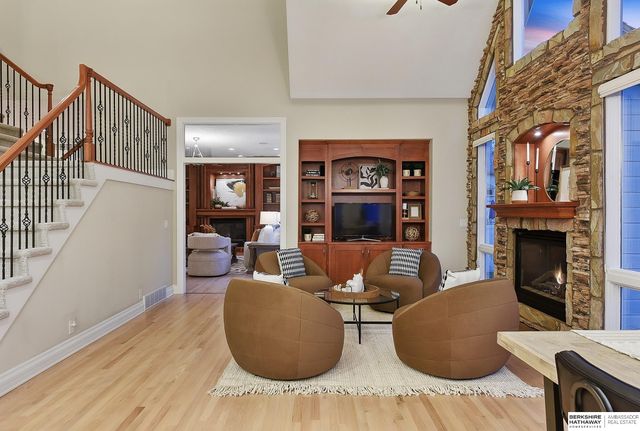 3855 S 177th Avenue, Omaha, NE 68130
