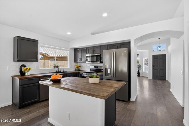 780 N SYCAMORE Place, Chandler, AZ 85224