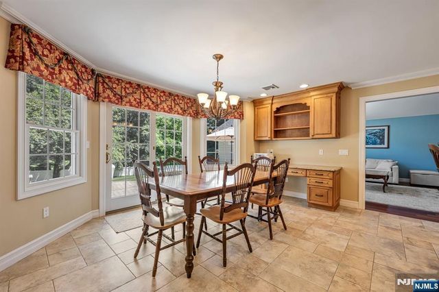 330 Airmount Avenue, Ramsey, NJ 07446