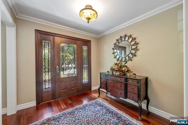 330 Airmount Avenue, Ramsey, NJ 07446