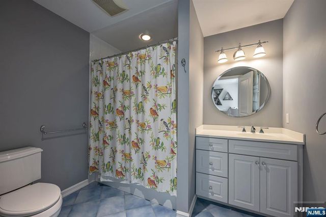 330 Airmount Avenue, Ramsey, NJ 07446