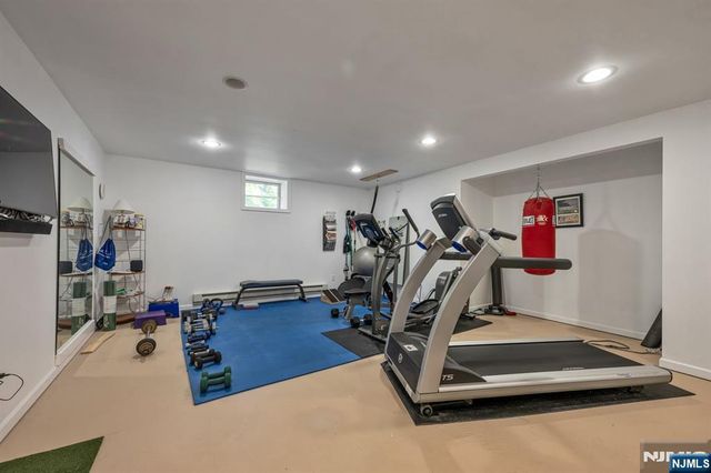 330 Airmount Avenue, Ramsey, NJ 07446