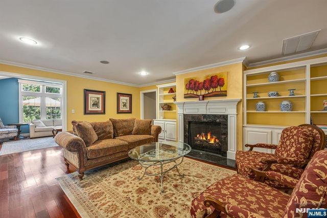 330 Airmount Avenue, Ramsey, NJ 07446