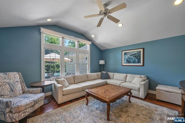 330 Airmount Avenue, Ramsey, NJ 07446