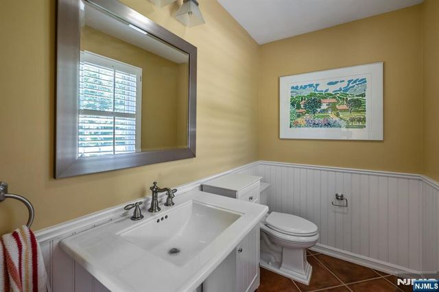 330 Airmount Avenue, Ramsey, NJ 07446