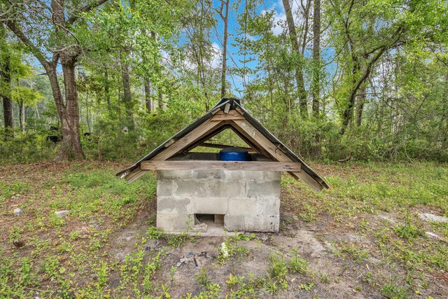 8197 Old Jacksonboro Road, Adams Run, SC 29426
