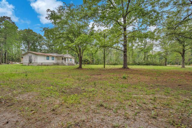 8197 Old Jacksonboro Road, Adams Run, SC 29426