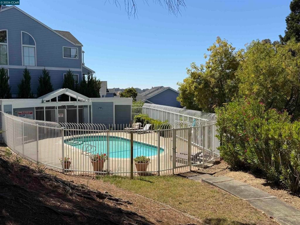 Image 14 of property listing at 113 Sea Crest Cir, Vallejo, CA 94590