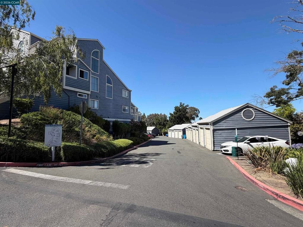 Image 19 of property listing at 113 Sea Crest Cir, Vallejo, CA 94590