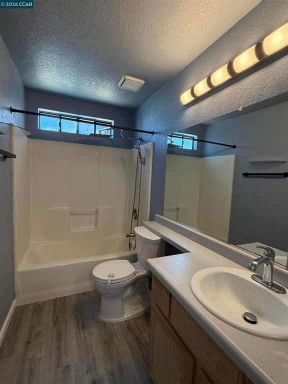 Image 5 of property listing at 113 Sea Crest Cir, Vallejo, CA 94590